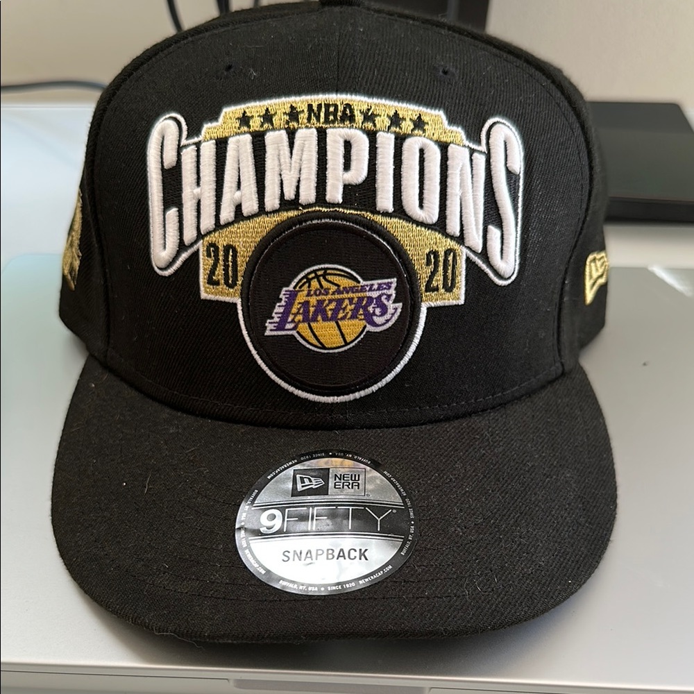 New Era LAKERS Black NBA Champions Snapback Hat